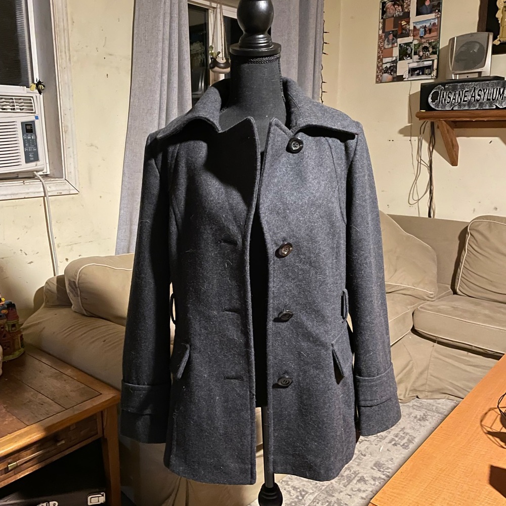 Super cute wool pea coat